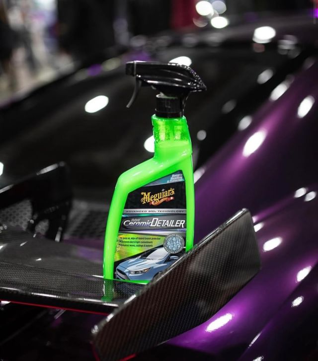 Meguiar’s Hybrid Ceramic Detailer est un lustrant idéal à utiliser après chaque lavage, ou simplement pour dépoussiérer votre voiture sans craindre les micro-rayures.
—————————
📦 Livraison gratuite dès CHF 99.- d’achats !
—————————
📍 : La Maillarde 11, 1680 Romont
🛒 : www.detailingavenue.ch
📨 : info@detailingavenue.ch
📞 : 079 527 96 91