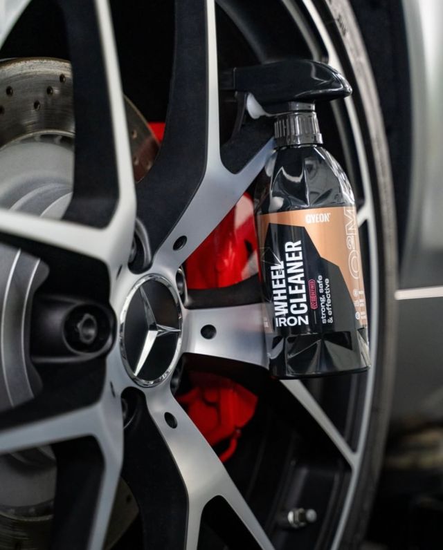 Q2M Wheel Cleaner est le produit idéal pour un entretien courant de vos jantes quelque soit leur finition.
Ce nettoyant jantes, sous forme de gel, adhère extrêmement bien à la surface, détache et dissout la poussière de freins.
—————————
📦 Livraison gratuite dès CHF 99.- d’achats !
—————————
📍 : La Maillarde 11, 1680 Romont
🛒 : www.detailingavenue.ch
📨 : info@detailingavenue.ch
📞 : 079 527 96 91